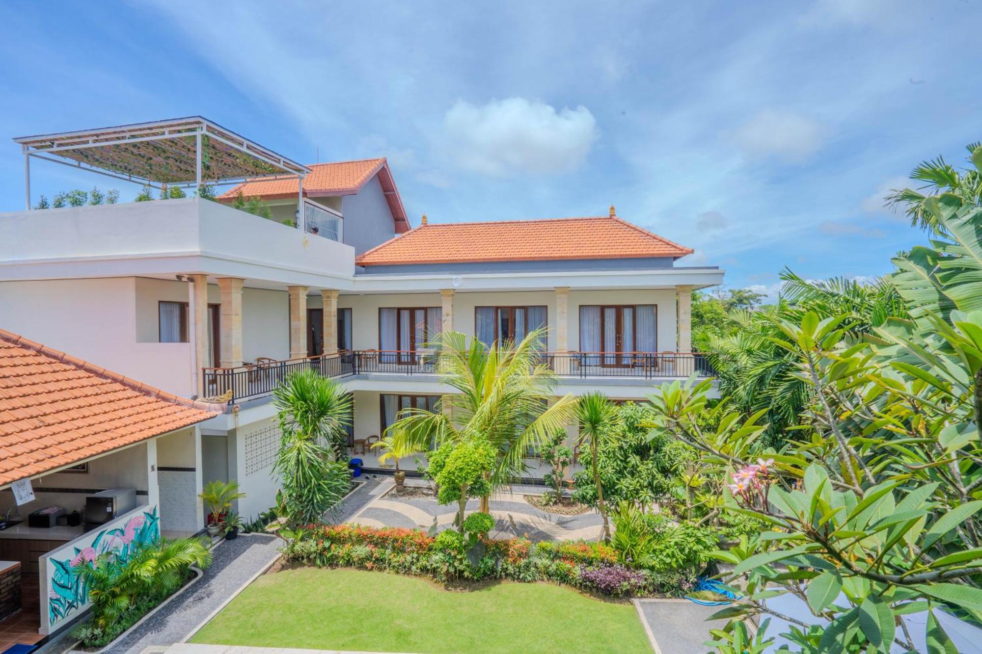 Bagas Bagus Guesthouse チャングー エクステリア 写真
