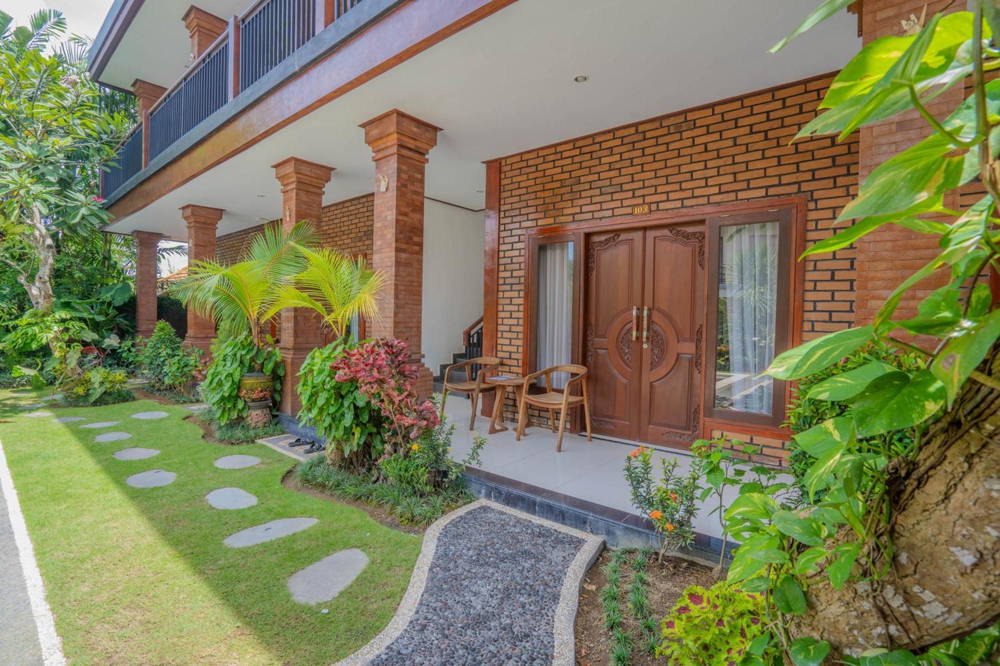 Bagas Bagus Guesthouse チャングー エクステリア 写真