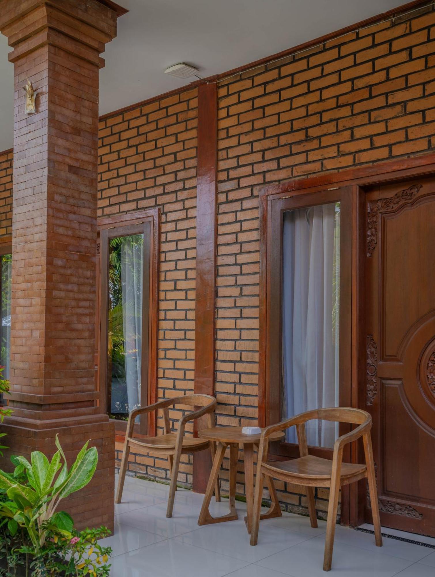 Bagas Bagus Guesthouse チャングー エクステリア 写真
