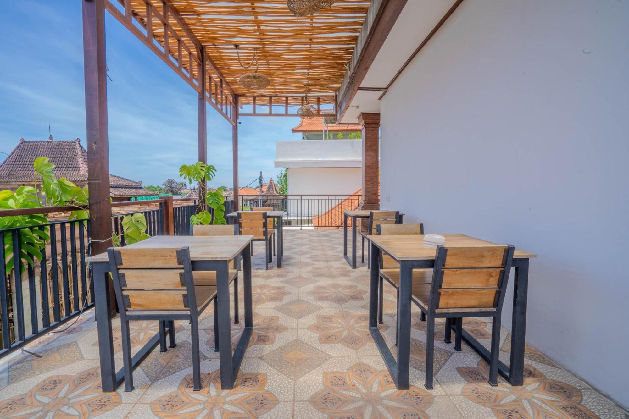 Bagas Bagus Guesthouse チャングー エクステリア 写真